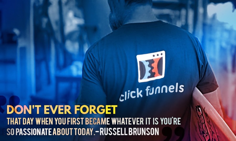 Clickfunnels Russel Brunson using branded t-shirt as one of their offline marketing strategies